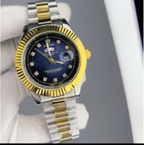 Fashionable Watch For Man's